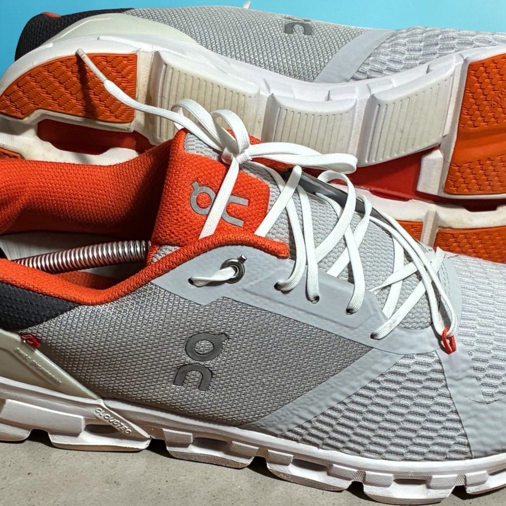 On Running Cloudflyer Mens 12 Gray Orange Running Shoes 21.99032 - Picture 2 of 15